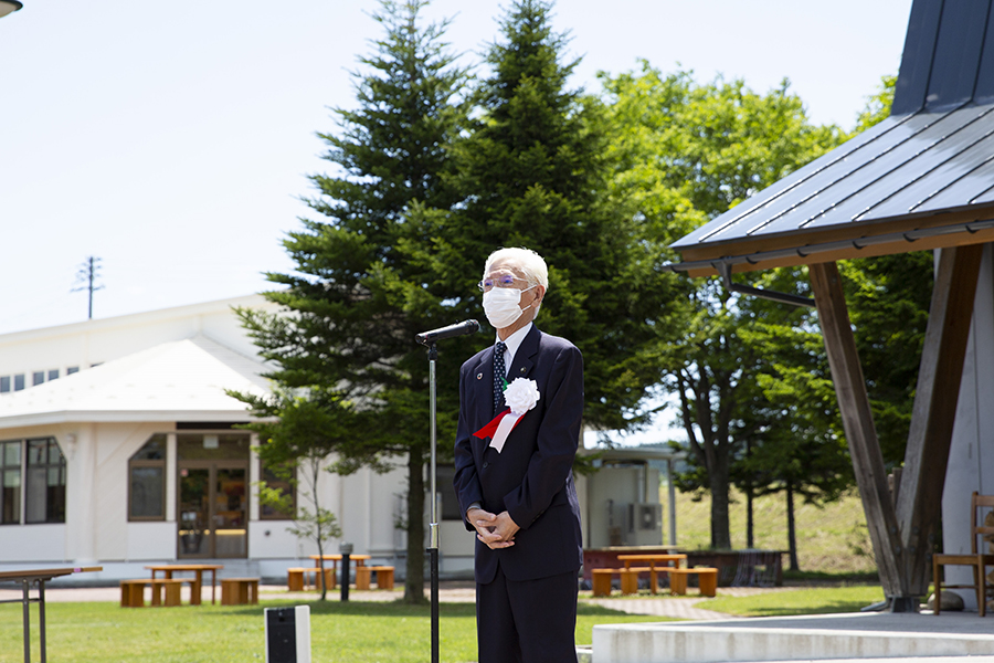 オープニングセレモニーが開催されました。1