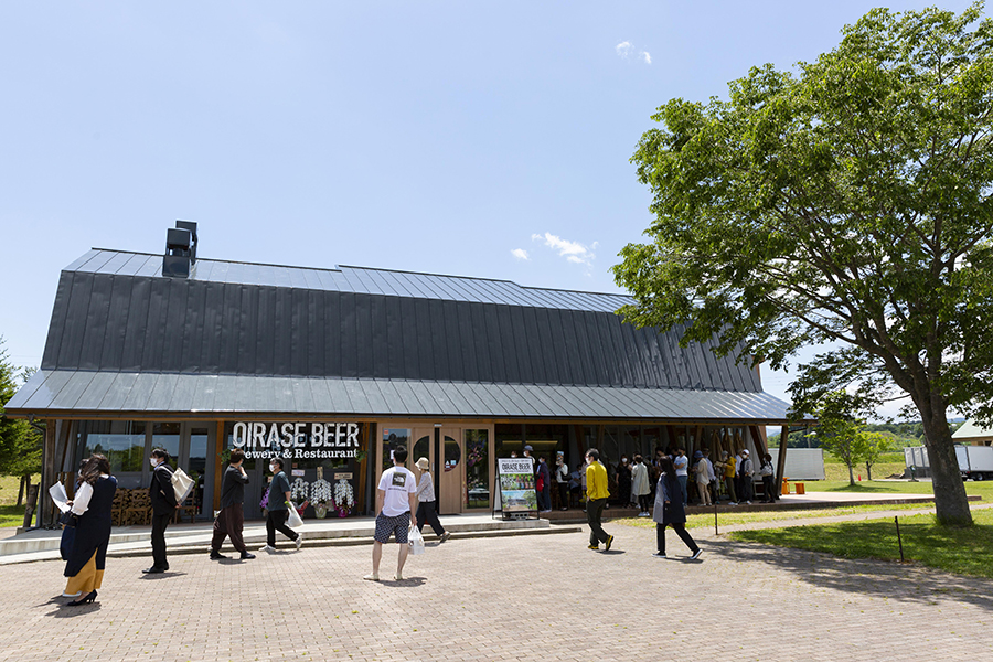 オープニングセレモニーが開催されました。7